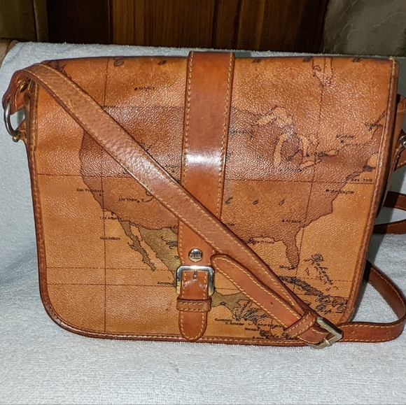Alviero Martini Leather Map United States Featured!! Crossbody Bag. - Picture 1 of 15